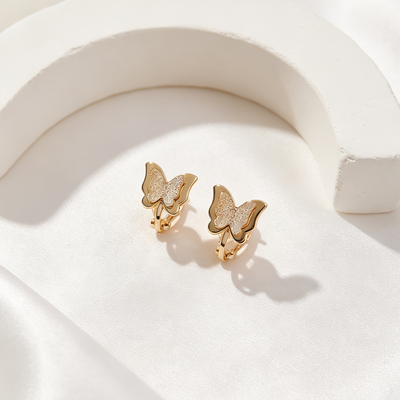 Women's Double-Layer Butterfly Clip-On Earrings, Stylish & Exquisite
