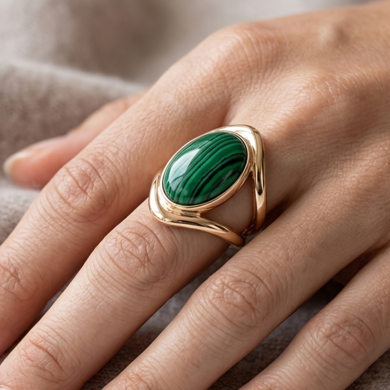Vintage Style Oval Green Synthetic Zirconia Open Ring