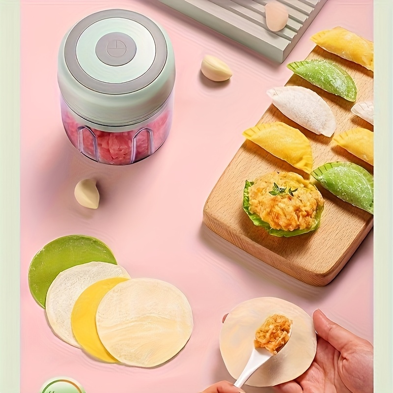powerful electric garlic crusher vegetable chopper with usb   compact food processor for garlic ginger meat vegetables lightweight kitchen appliance with lithium battery easy clean blades ideal for home office small kitchens   meal prep commercial use garlic mincer culinary accessory   clear chopping container Product details 9