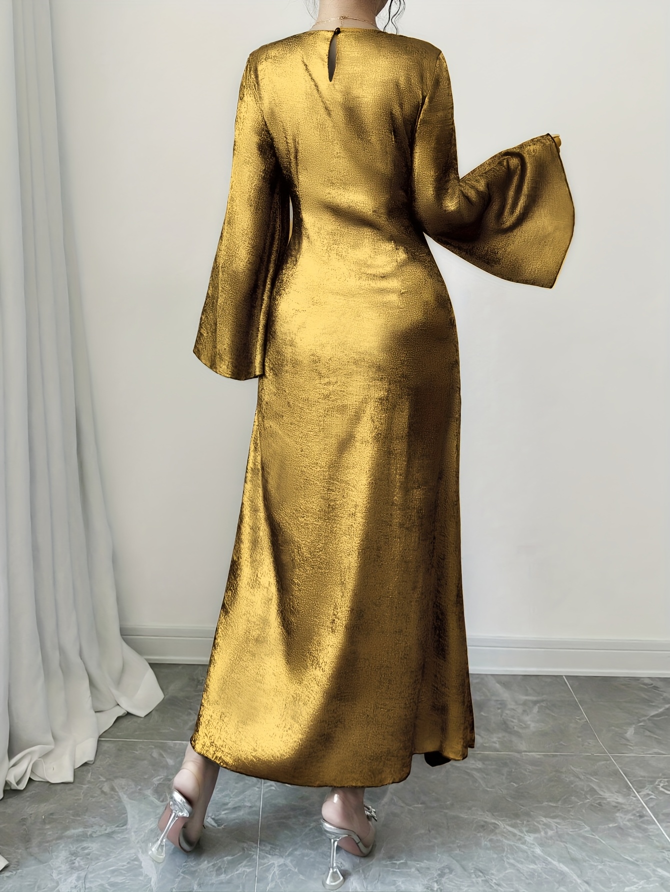 Women'S Elegant Golden Foil Long Sleeve Dress - Formal Party, New Year'S Eve, Wedding & Gala Outfit - Flared Bell Sleeves, A-Line Silhouette - Zipper Back Closure - Formal Evening Gown for Women, Special Occasion, Sophisticated Design, Highquality Finish, Stylish Formalwear, Fashion Lovers