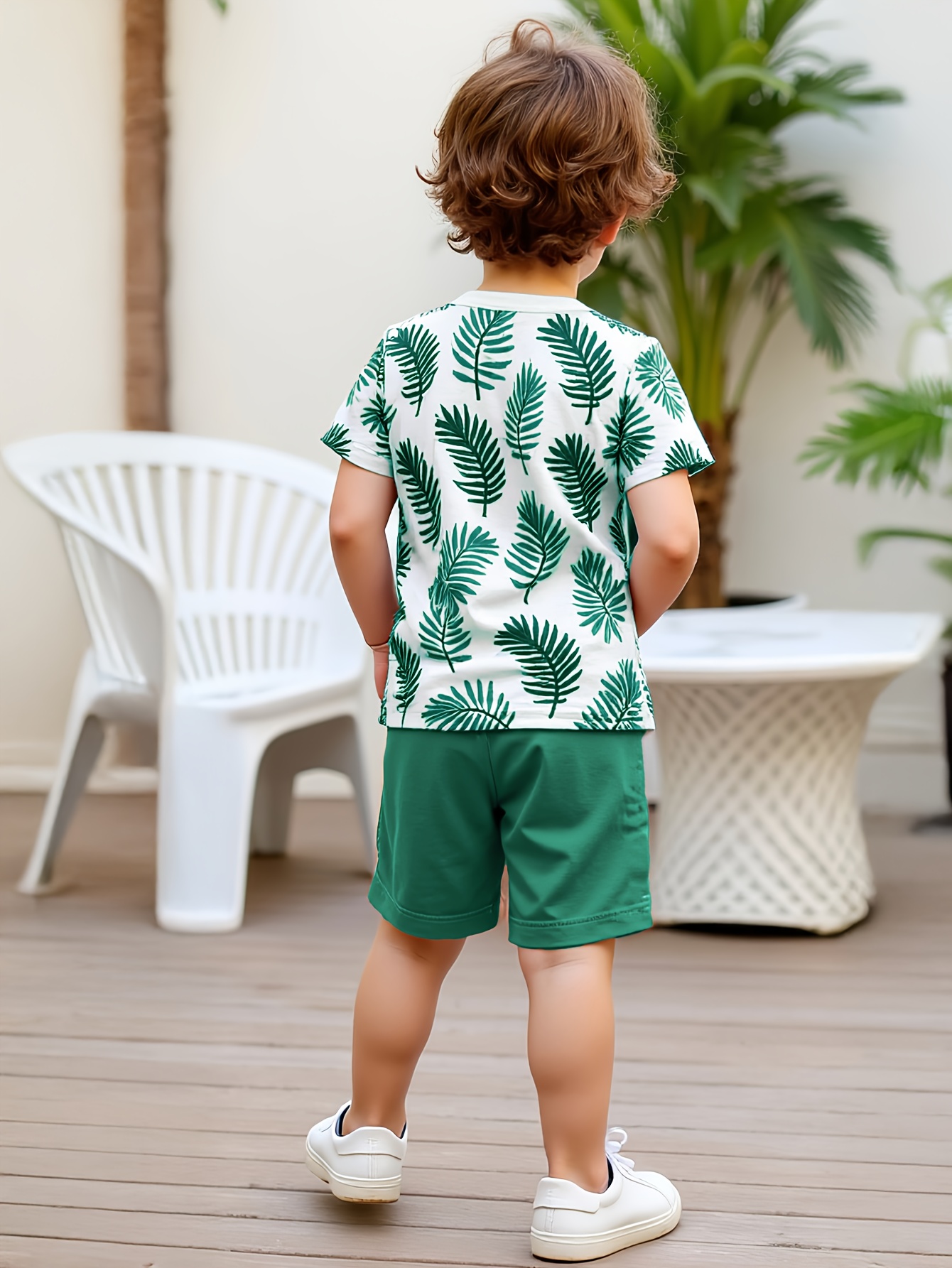 2pcs set of boys' clothing, summer short-sleeved round-neck T-shirt with leaf print and boy's fashionable shorts for summer outings, Perfect for Outdoor