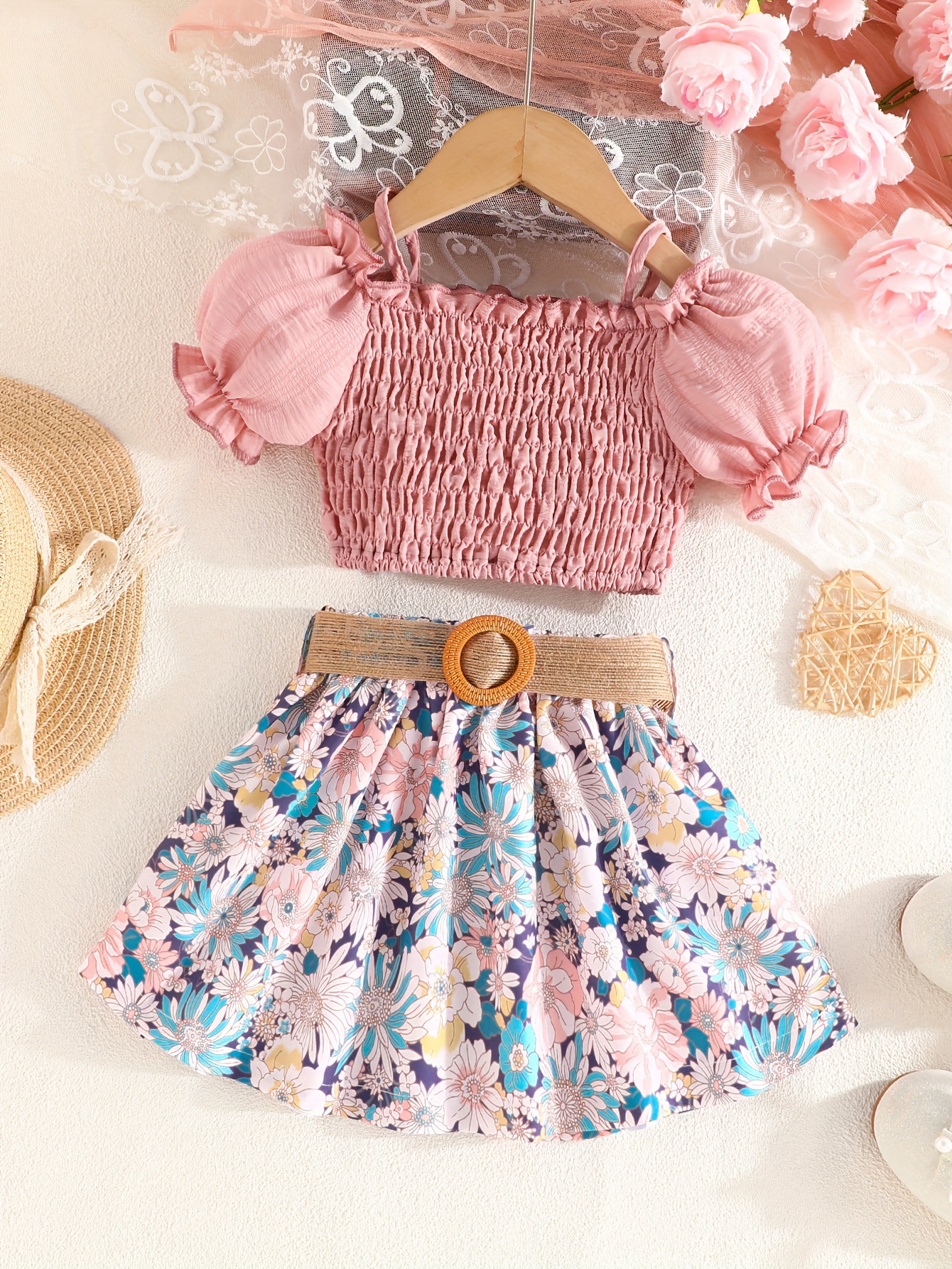 2pcs Baby Girl Allover Floral Print Puff-sleeve Shirred Top and Solid Shorts Set