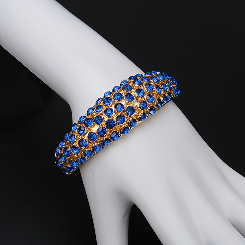 Middle Eastern Lady Jewelry Set with Rhinestones