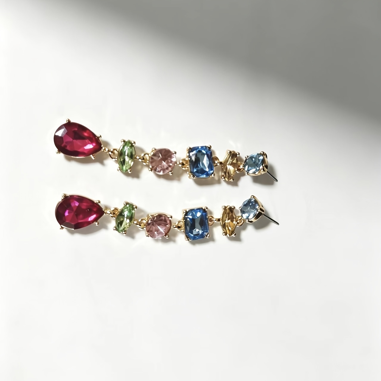 Women's Minimalist Multi-Color Resin Gradient Dangle Earrings