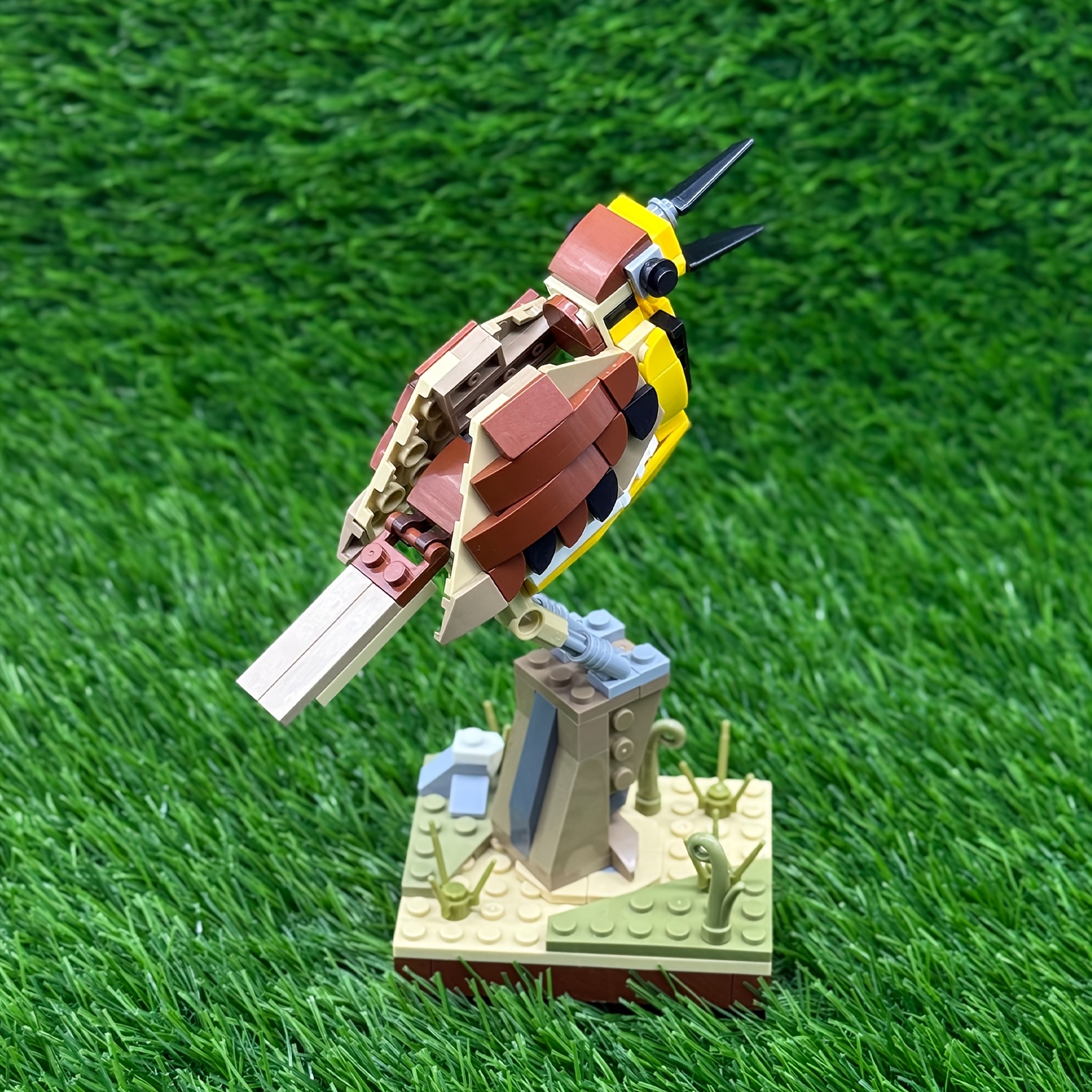 MOC Western Meadowlark & Northern Cardinal Bird Building Blocks