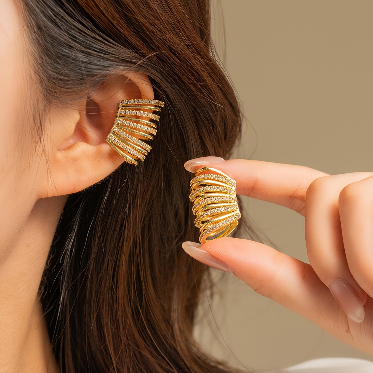 E-shop 1 Stück Exquisiter Synthetischer Zirkonia Ohr-Cuff für Damen, Ohne Piercing, Geschichtetes Ohr-Ärmel, ohne Ohrloch, Modisches Alltags-