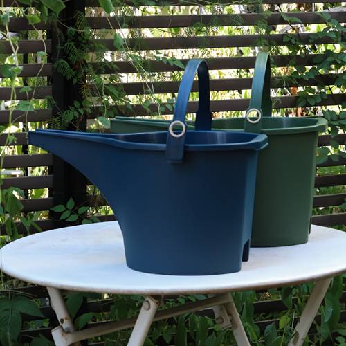 8l watering can with measurement scale plastic fertilizer bucket long spout garden watering bucket for vegetable and flower watering