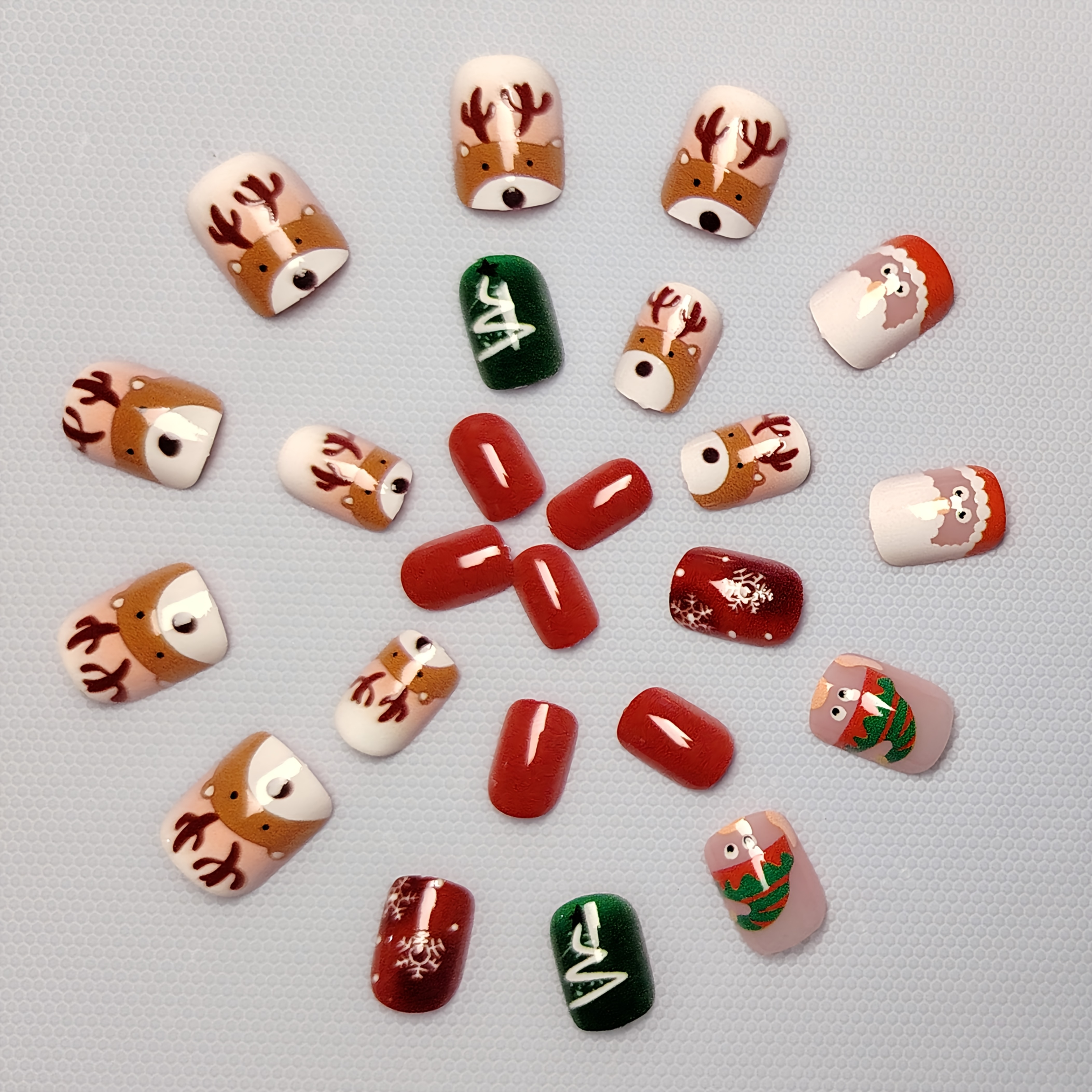TEMU Press On Nails Short Square Fake Nails Christmas Cartoon Winter Christmas Cute Glossy Nails Full Cover Acrylic Nails Christmas Winter Ladies