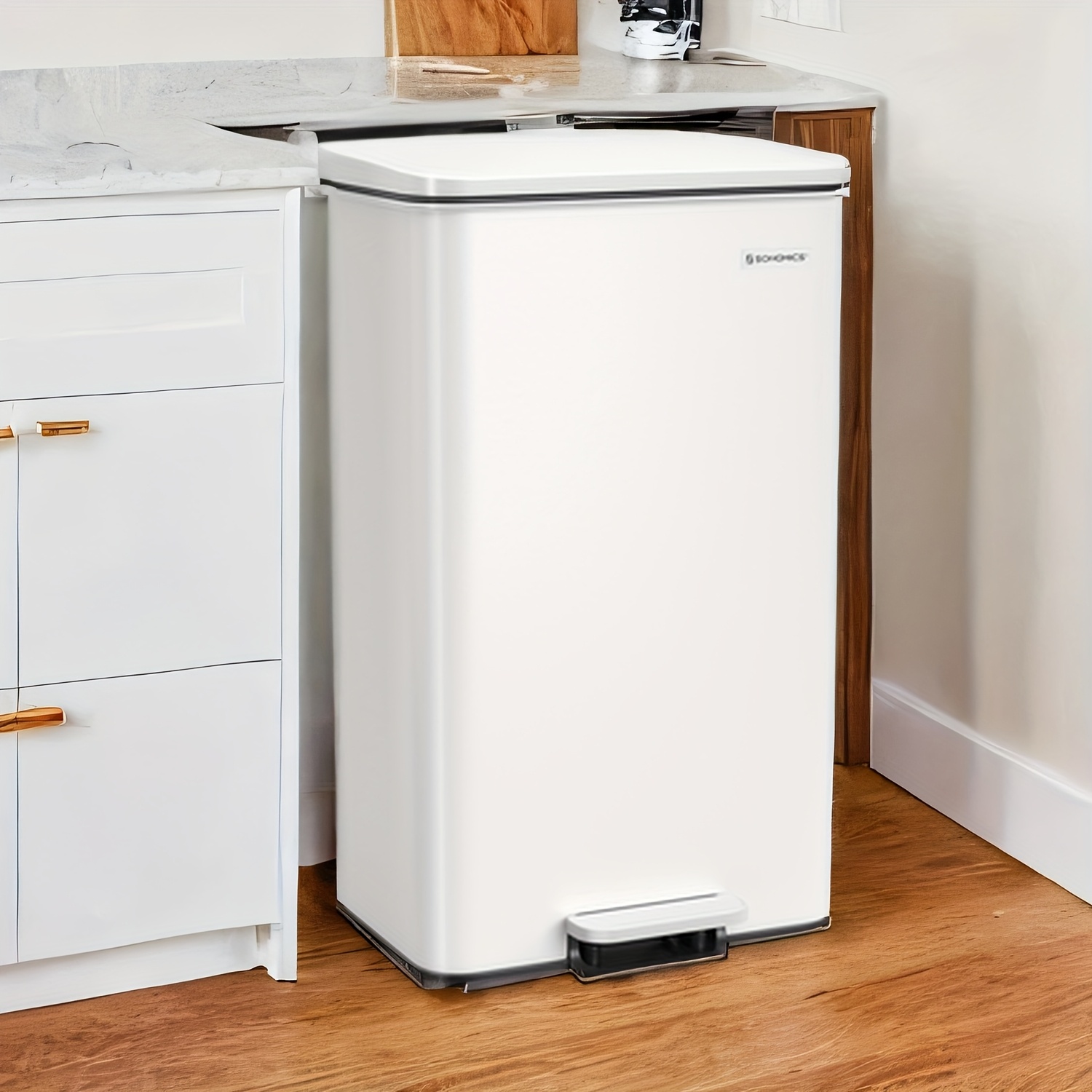 Trash Can For The Kitchen, 10.5 Gallons (40l), A Bin With A Cover, Made Of Steel, Closes Softly, Includes 15 Trash Bags