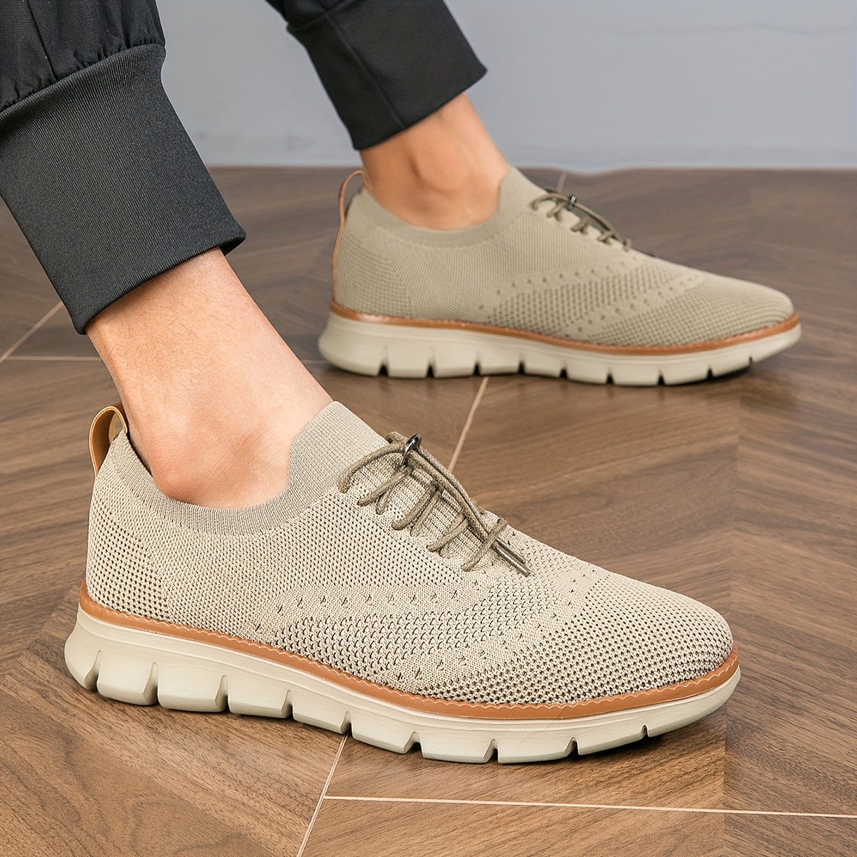 New Men's Fashion Casual Shoes Anti-Slip Outdoor Comfortable Low-Top Walking Shoes Mesh Breathable Knit Lightweight Classic Business Shoes Large Size