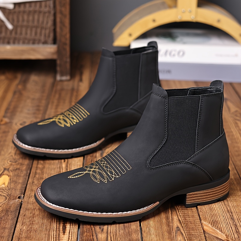 

European And Embroidered Men's Korean Version With Embroidered Upper Slip-on Boots Men's British Style Fashion Trendy Short Boots Men's