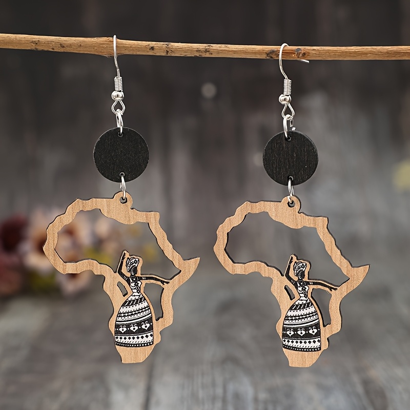 A Pair Of Vintage Bohemian-style African Hollow Map Dancing Wooden Creative Fashionable Cultural Earrings