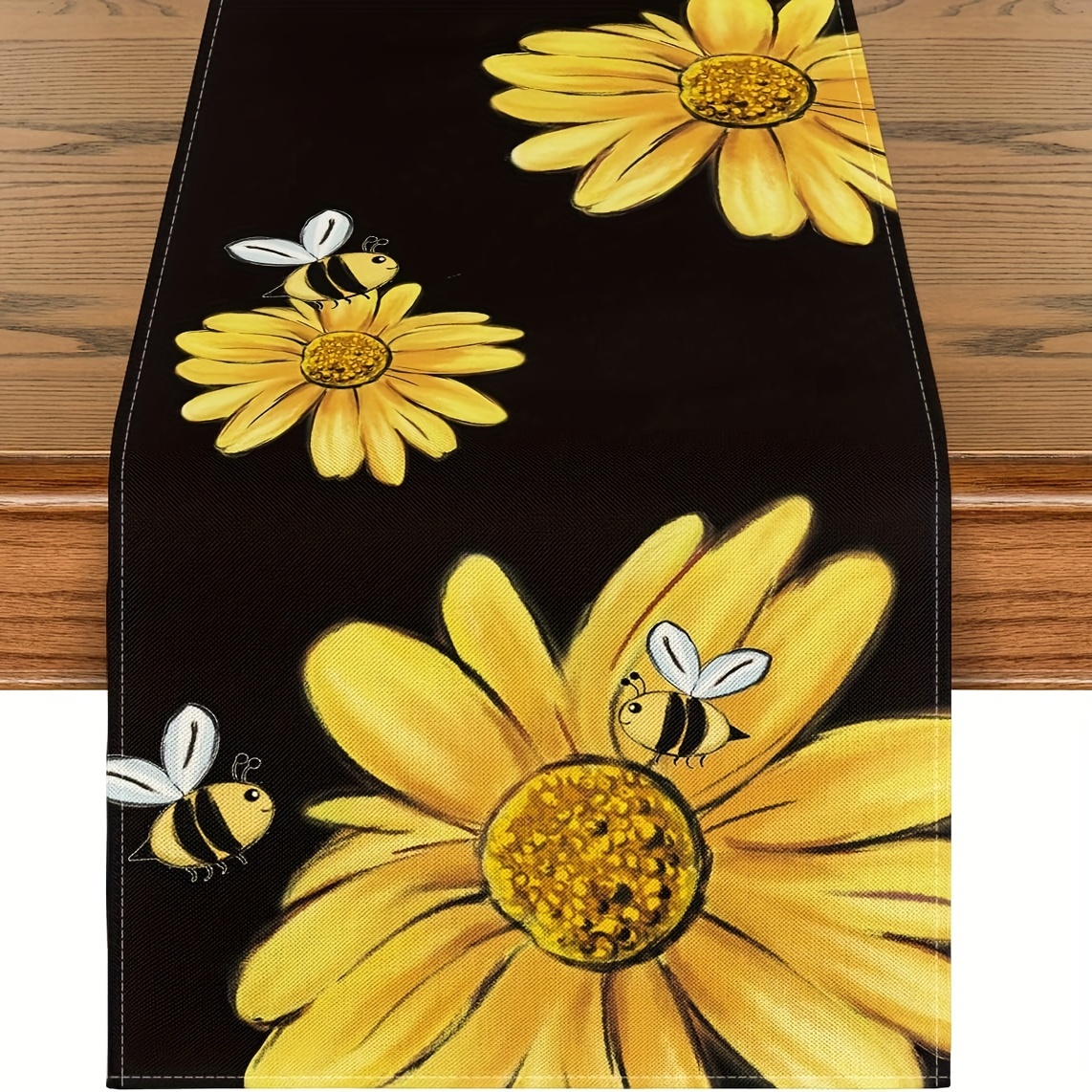 

1pc, Table Runner, Sunflowers And Bee Printed Table Runner, Spring Theme Floral Design, Dustproof & Wipe Clean Table Runner, Perfect For Home Party Decor, Dining Table Decoration, Aesthetic Room Decor