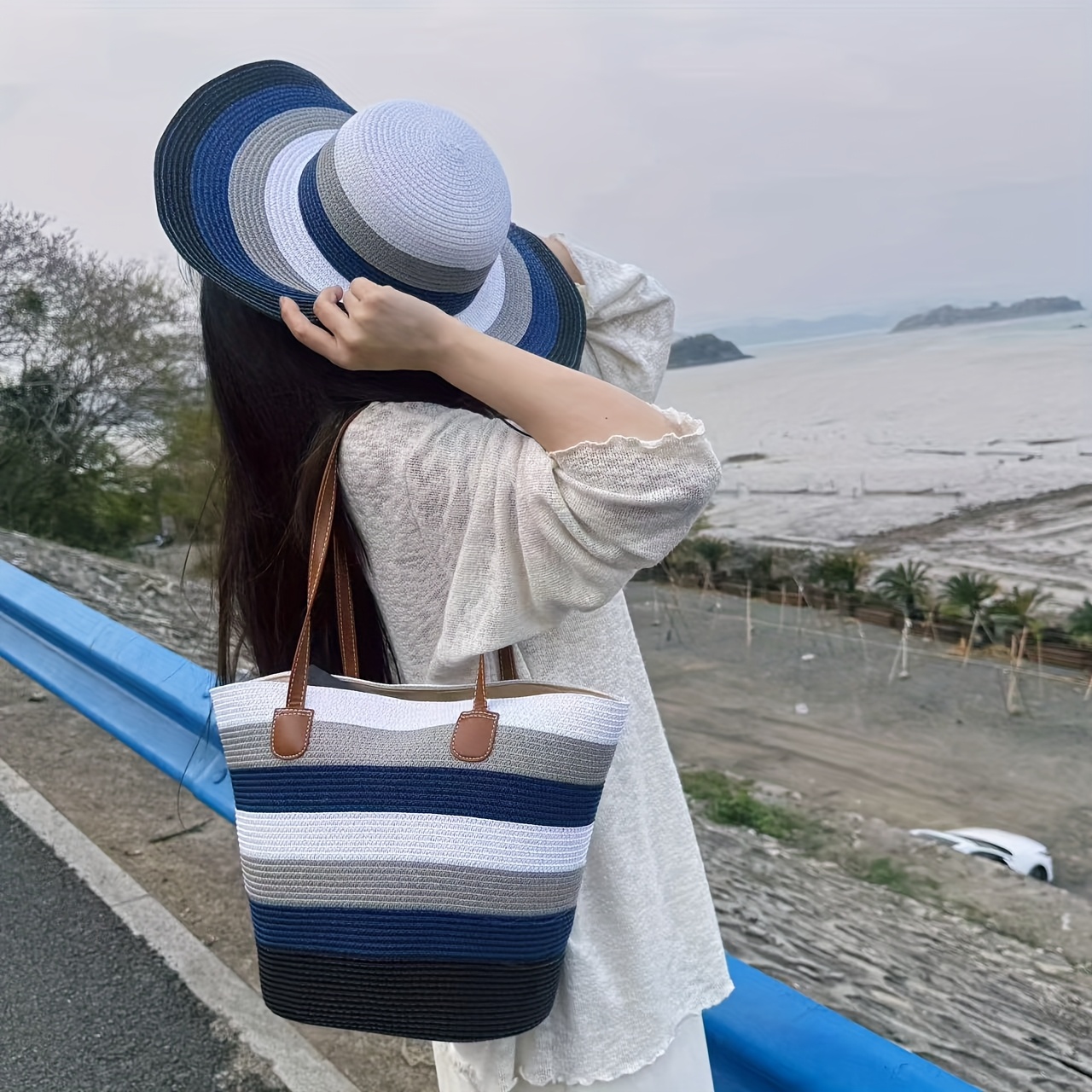 Комплект от 2 броя/Лятна райета чанта от слама с едно рамо, райета шапка за слънце, голяма капацитет универсална модна дамска чанта за почивка на морето, универсална дамска шапка от слама за слънце, подходяща за пътуване на почивка, плажен туризъм