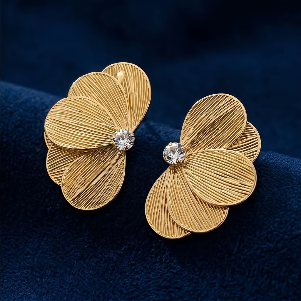 Metal Carved Butterfly Fishtail Pattern Earrings, Elegant Design