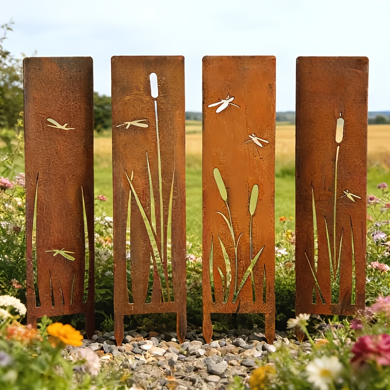 [2d Flat] 4pcs Garden Metal Reed Screen Set, Rustic Style Privacy Divider With Stand, Garden Fence, Yard Decorative Sculpture, Includes Garden Stand Yard Ornament