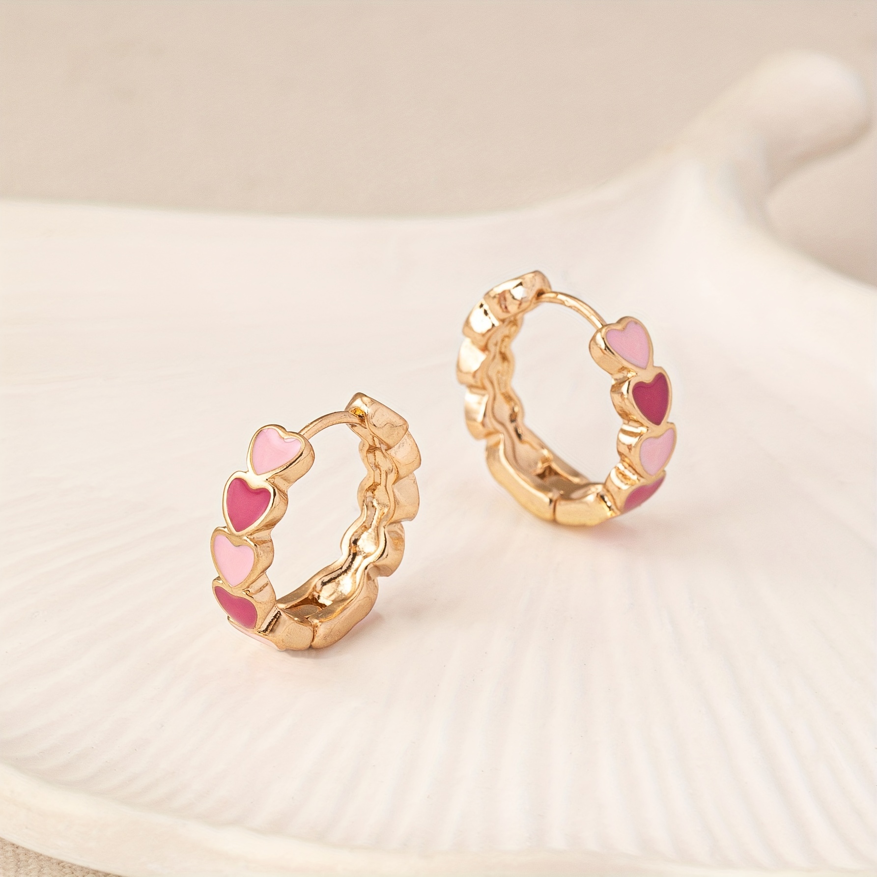TEMU Colorful Drip-glaze Heart Earrings, Trendy, Sweet, Simple, Versatile For Daily Wear, Textured Heart-shaped Valentine's Day Gift, Women's Stud Earrings