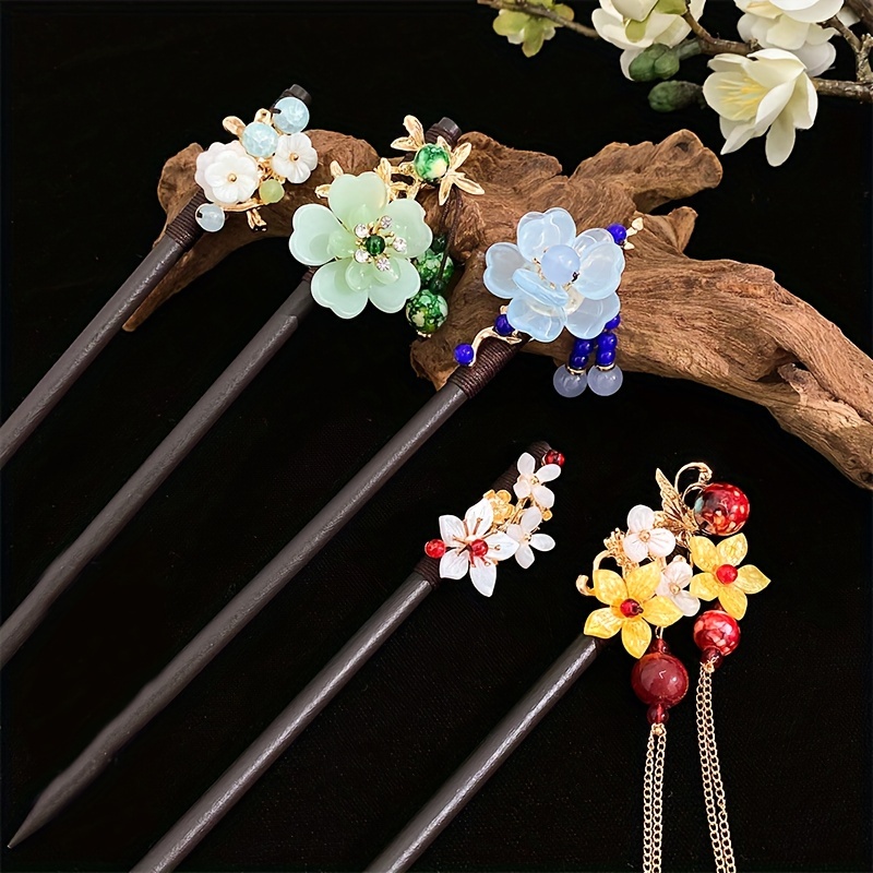 

1pc Vintage Chinese Style Wooden Hairpin With Flower Tassel, Beaded Floral Hair Stick, Retro Hanfu Accessory, Color Matching Design, Single Individual Piece