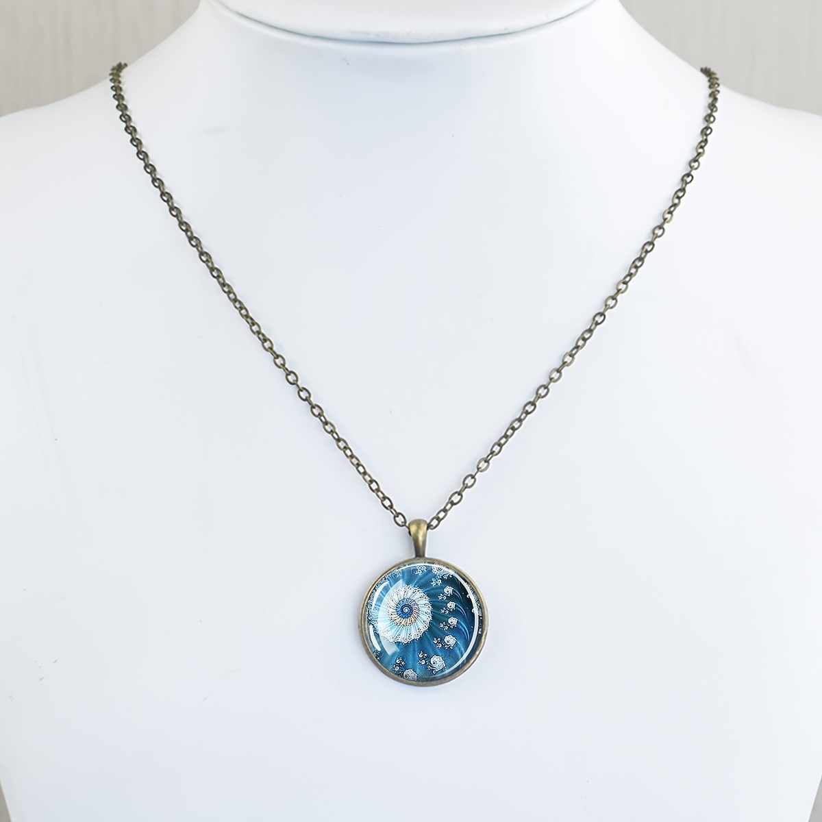Women's Mandala Pattern Round Pendant Necklace