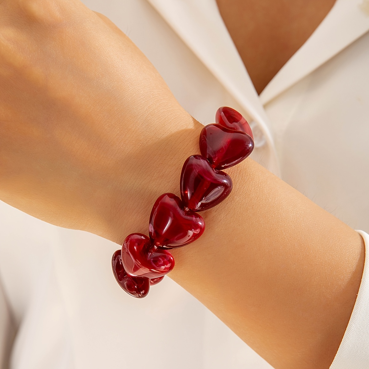 Image of 1pc A Stylish And Elegant Acrylic Heart Bracelet With A Single Layer Of , Perfect As A Valentine's Gift For At Women's Parties And Gatherings