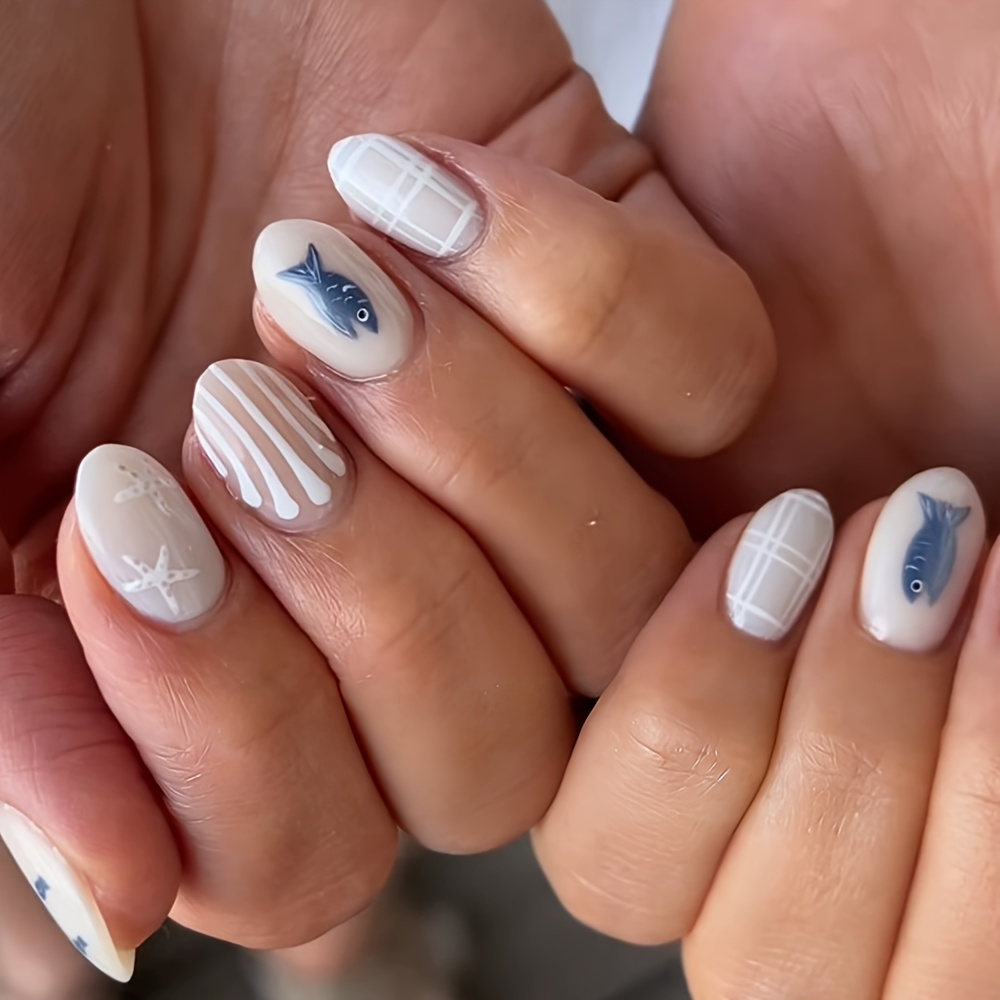 TEMU Améliorez Votre Look - Lot de 24 faux ongles courts de ovale à poser, rayures de petits poissons sur le thème de l'océan, design décontracté et