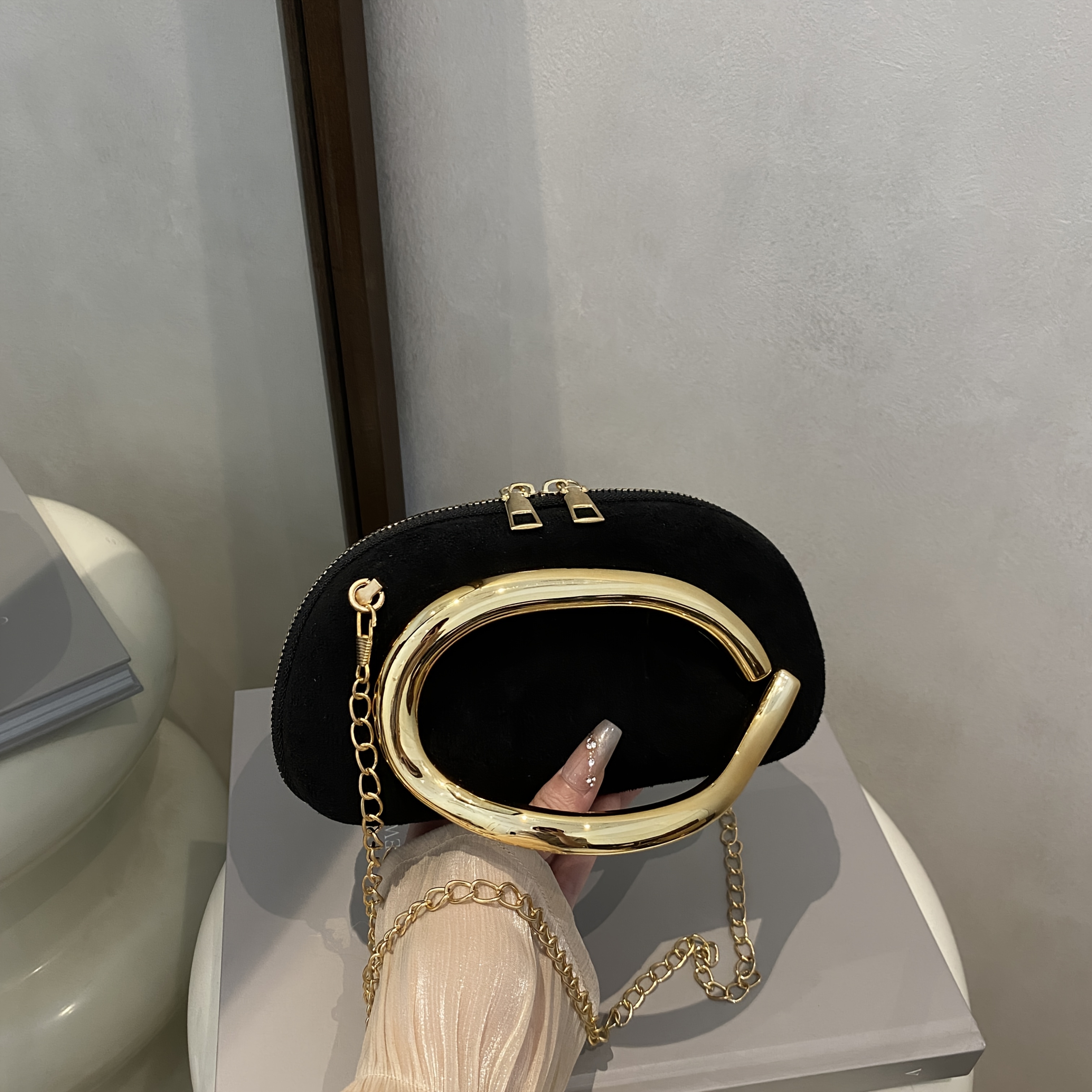 E-shop Damen Vintage Wildleder Metallring-Griff Kettenriemen Handtasche - Rot, , Weiß, Schwarz - Vielseitige Umhängetasche oder Clutch, Abendtasche,