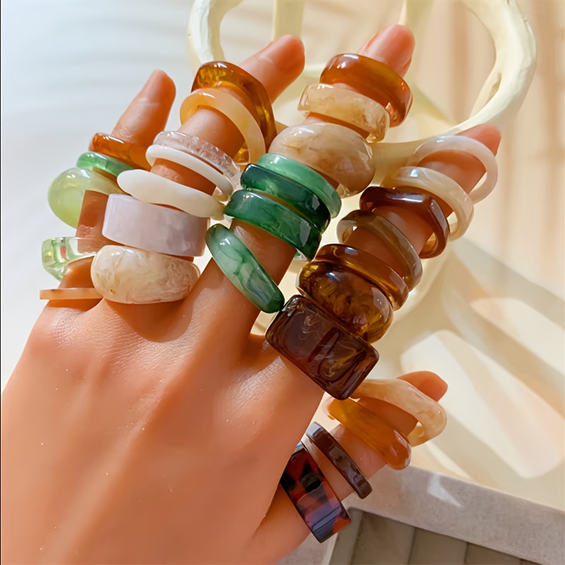 

Random 15pcs/set Bohemian Y2k Vintage Acrylic Resin Stacked Ring Set, Fashionable Creative Accessories For And Parties, Personality Clothing Accessories Suitable For Men And Women