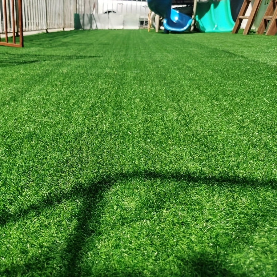 Large Artificial Turf Mat, Authentic and Fake Lawn Carpet - Suitable for Wedding Gardens and Courtyards, Easy to Install Without Tools, Ideal for Party Events, Home and Commercial Decoration, Low Maintenance, Party Decorations, Artificial Turf