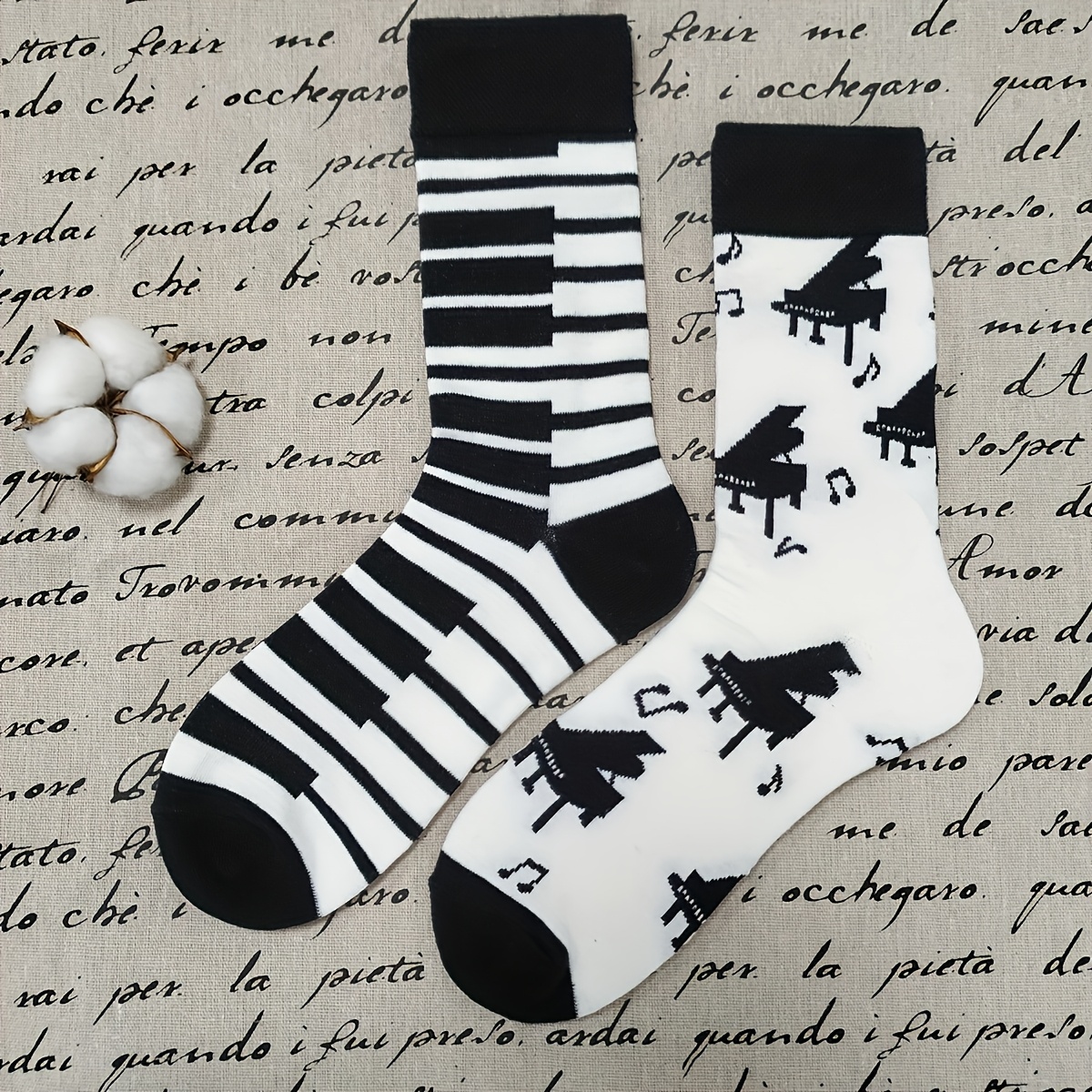 

Chic Asymmetrical Print Mid-calf Socks For Women - Soft , Breathable & Comfortable, Cute Socks