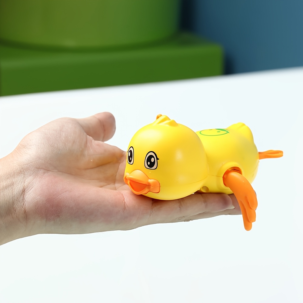 2pcs Cute Yellow Duck Bath Toy Wind-Up Clockwork