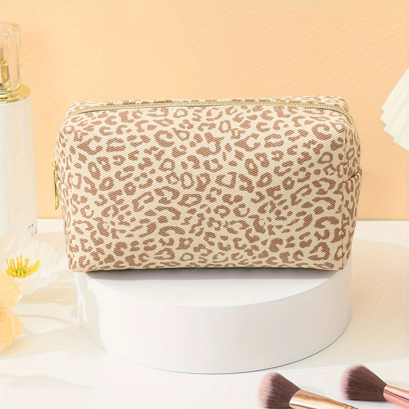 

Leopard Print Canvas Makeup Bag, Large Capacity Fashion Portable Cosmetics Bag With Zipper, Stylish Travel Cosmetic Pouch