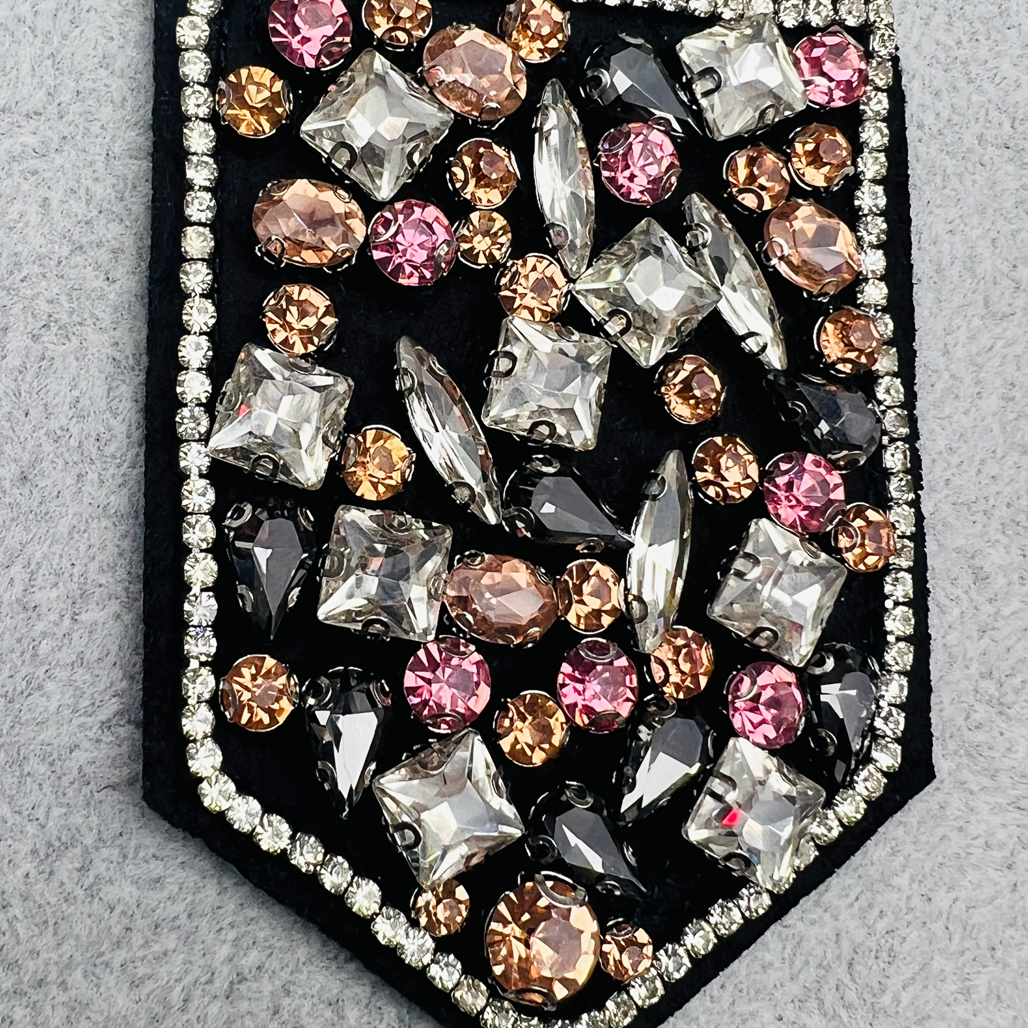 Glass Diamond Shield-Shaped Patch for Embellishments
