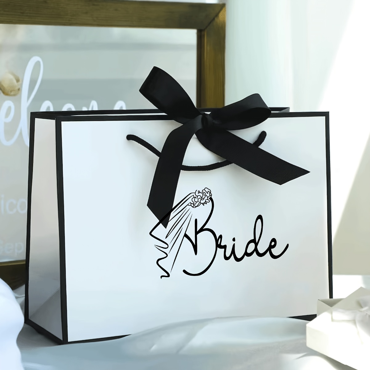 1pc & Bridesmaid Gift With Ribbon Accent - Wedding Theme - Closure, Bridal Shower Favor Suitable For Wedding Party Favors, Bridal Party Gifts
