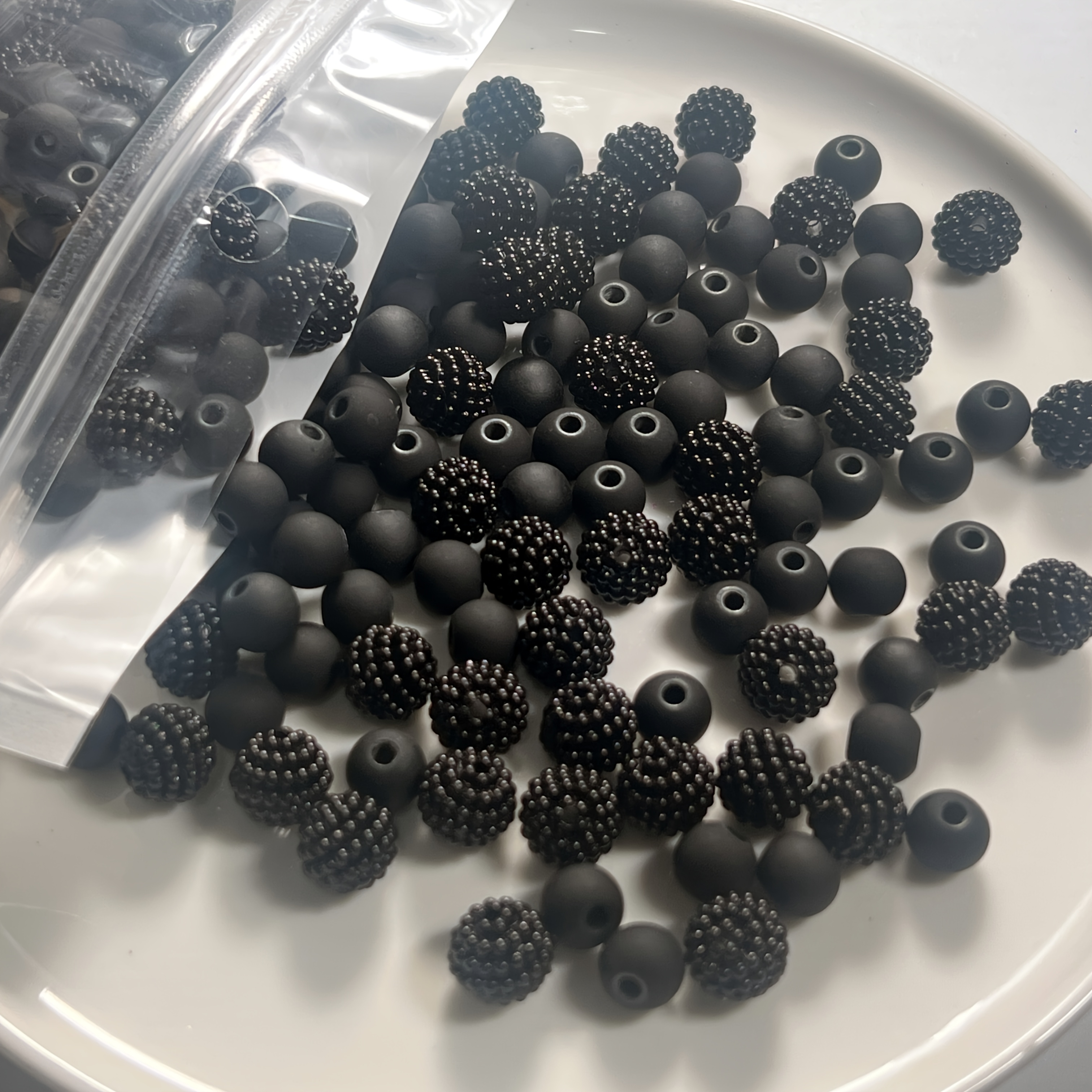 TEMU 100pcs 8-10mm Black And White Mix Of Waxberry Beads And Rubber Beads, Acrylic Beads, Pendants, Jewelry, Decorative Beads, Holiday Parties