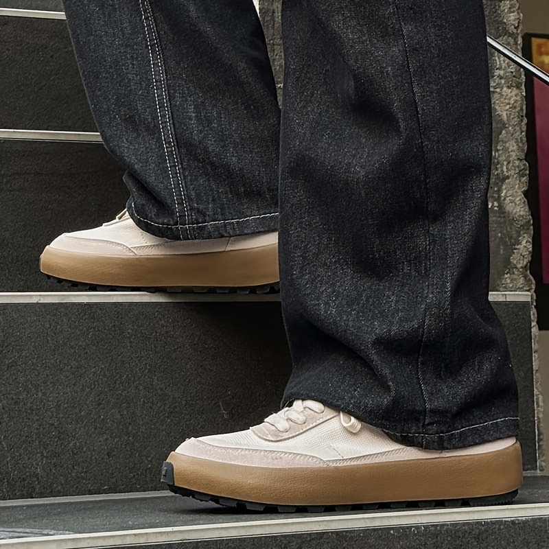 Nuevas zapatillas de skate de caña baja para hombre, estilo urbano de verano con bloques de color, diseño de contraste blanco-azul-verde, parte superior de lona transpirable, suela suave, zapatillas urbanas versátiles para atuendo casual y fotografía callejera