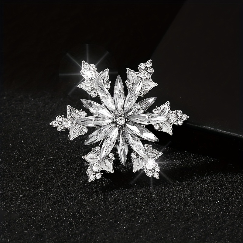 Image of 2d Flat, One-piece Fashionable European And Alloy Silvery-plated Rhinestone-inlaid Acrylic Snowflake-shaped Men's Couple's Gorgeous Brooch Coat Jacket Pin