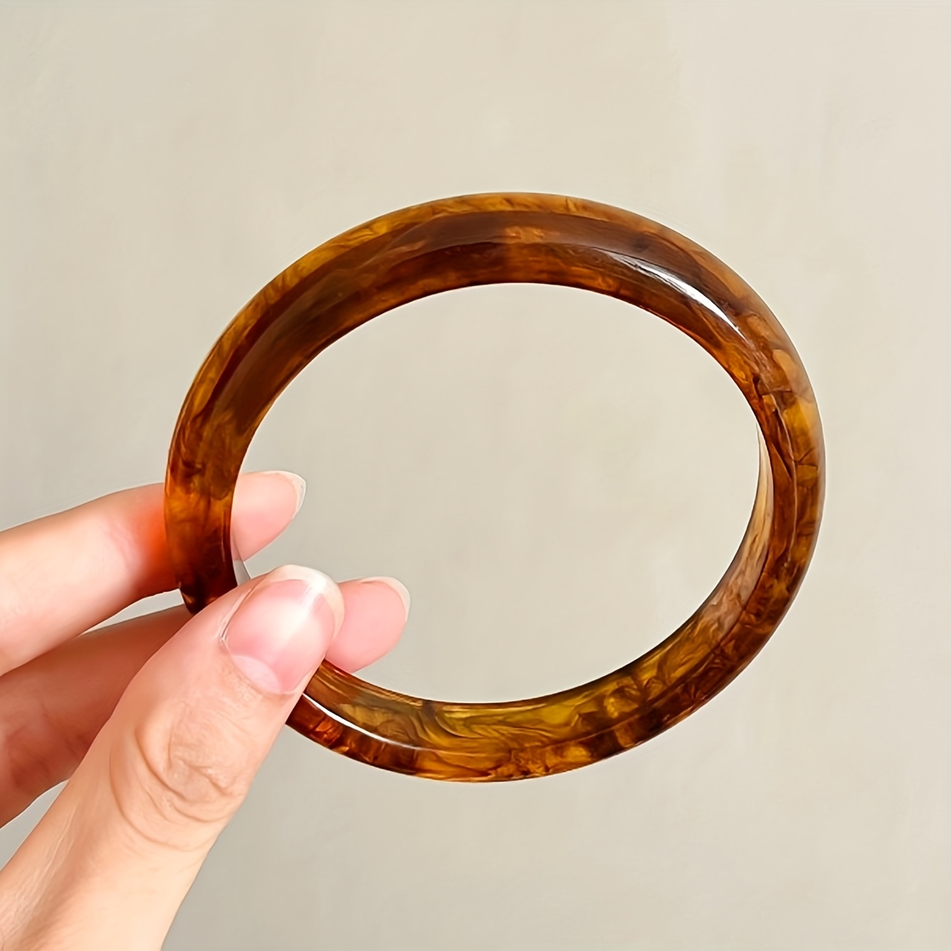 TEMU Random 1pc Vintage Fashion Punk Merloid Ethnic Style Exaggerated Geometric Irregular Acrylic Semi-transparent White Creamy Thick Resin Bangle