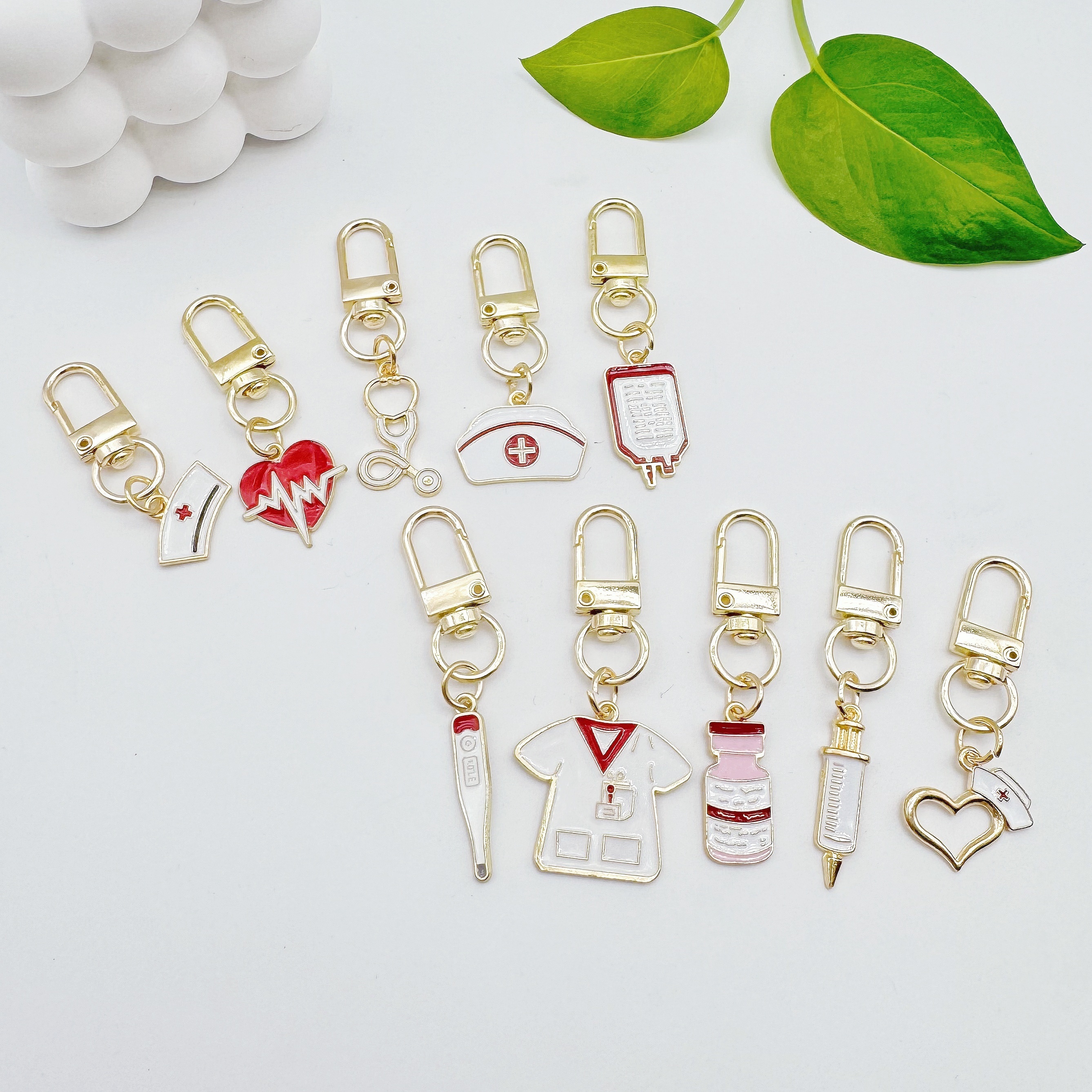 

10pcs Nurse Theme Alloy Keychain Set, Cartoon Medical Charms, Professional Decorative Key Rings, Round Ring Clasp, Rectangular Shape, Ideal For Day Gifts And Decorations