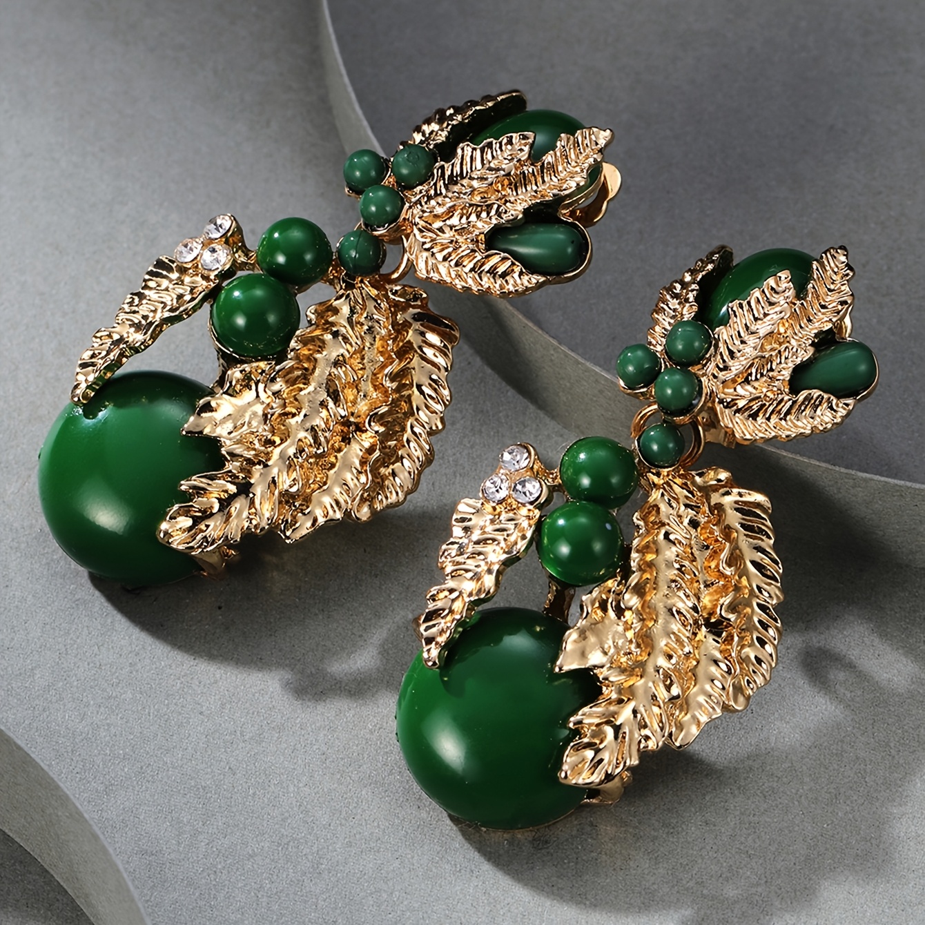 Sweet Resin Flower Ear Clips, Perfect Gift for Women