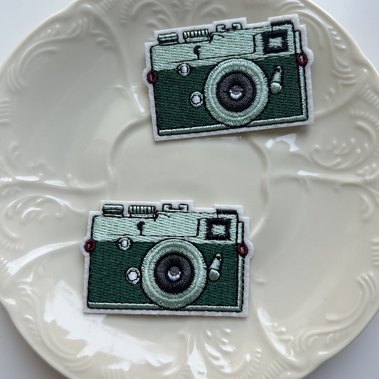 TEMU 2pcs Vintage Camera Embroidery Patches, Hot Melt Adhesive, Diy Appliques Suitable For Clothing, Bags, Hats, And Home Decor, Ideal For Craft