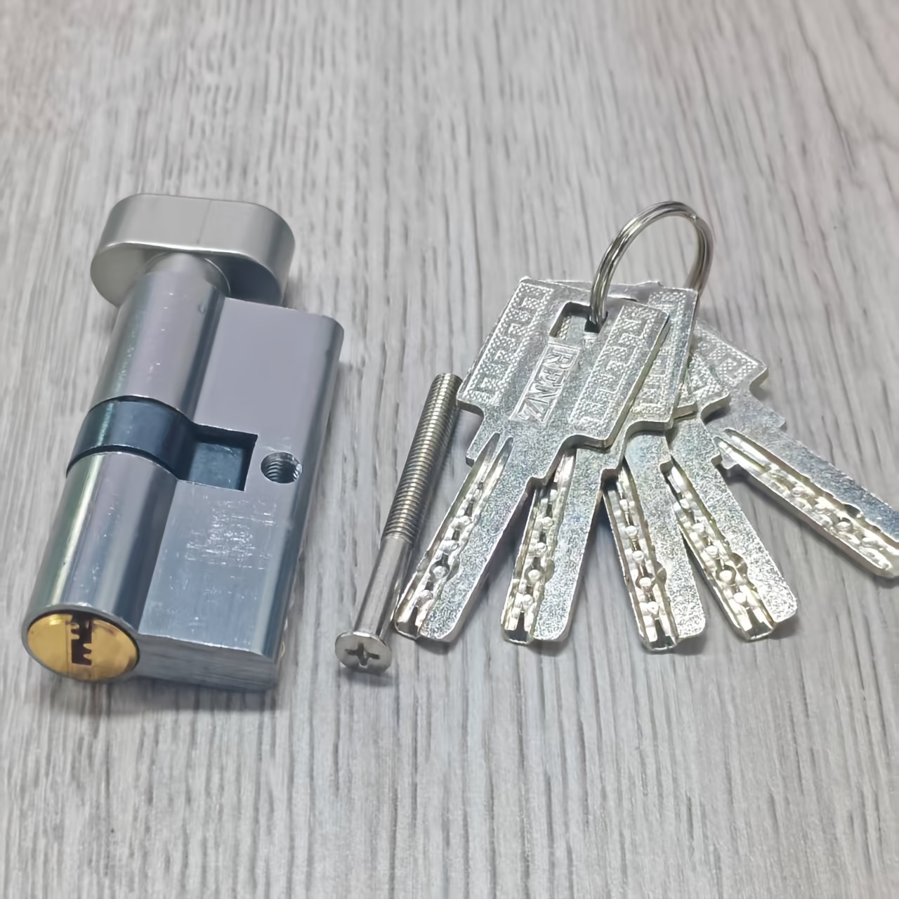 A 60mm -core - Security Lock Cylinder With , Suitable For Security Doors, Office Doors, Doors, And Interior Wooden Doors, Featuring Mechanical Knob Control