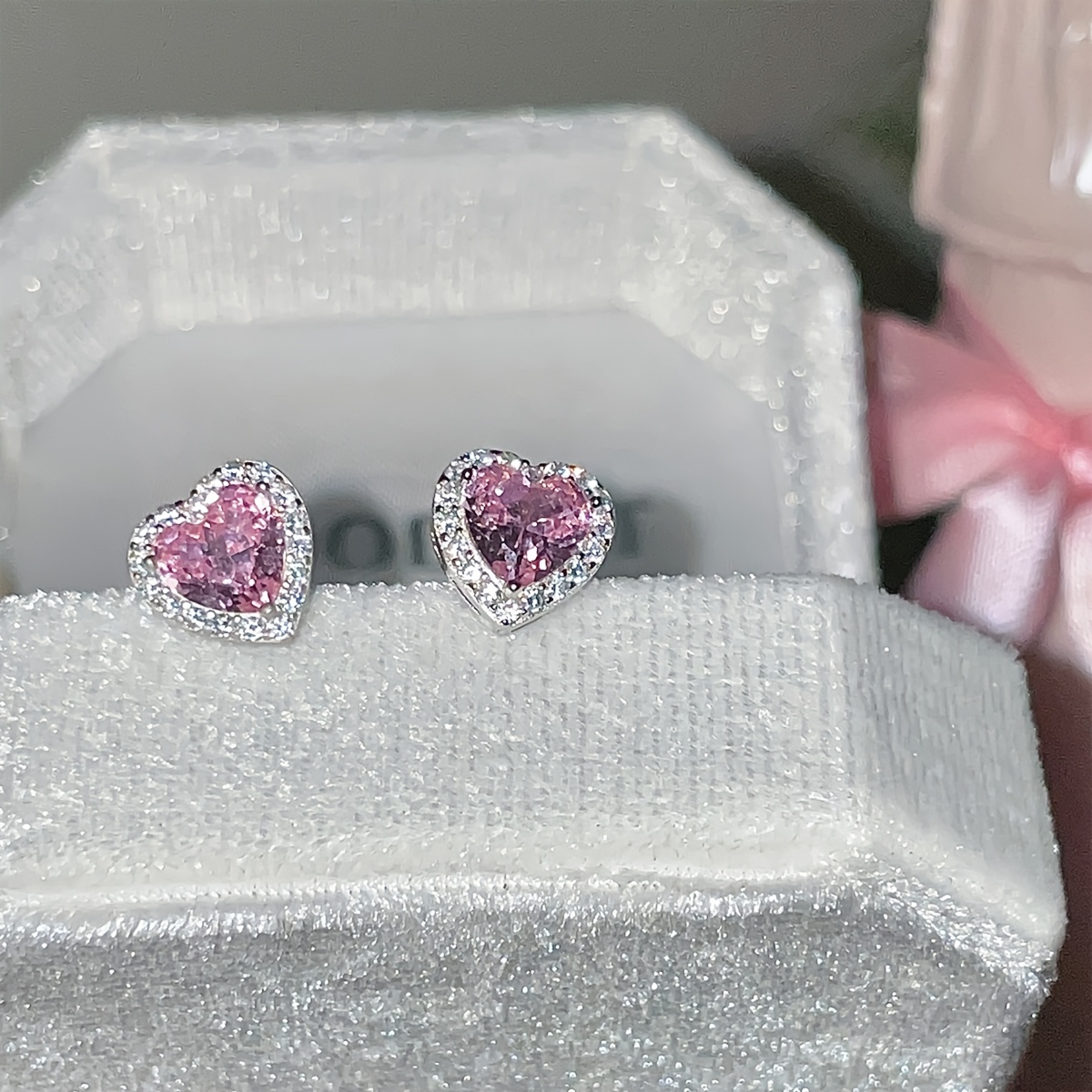 1 pair of trendy high end shiny heart stud earrings for girls versatile sweet and spicy style ear bone studs for teenager