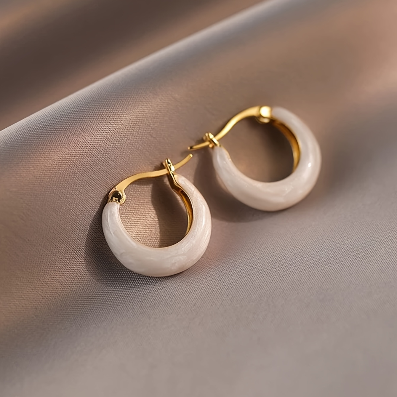TEMU 1 Pair Hoop Earrings For Women, Niche Design Light Luxury Premium Elegant Ear Jewelry