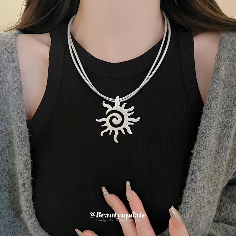 

Elegant White Leather Choker Necklace With Vintage-inspired Sunflower Pendant - Trendy Alloy Fashion Accessory For Women