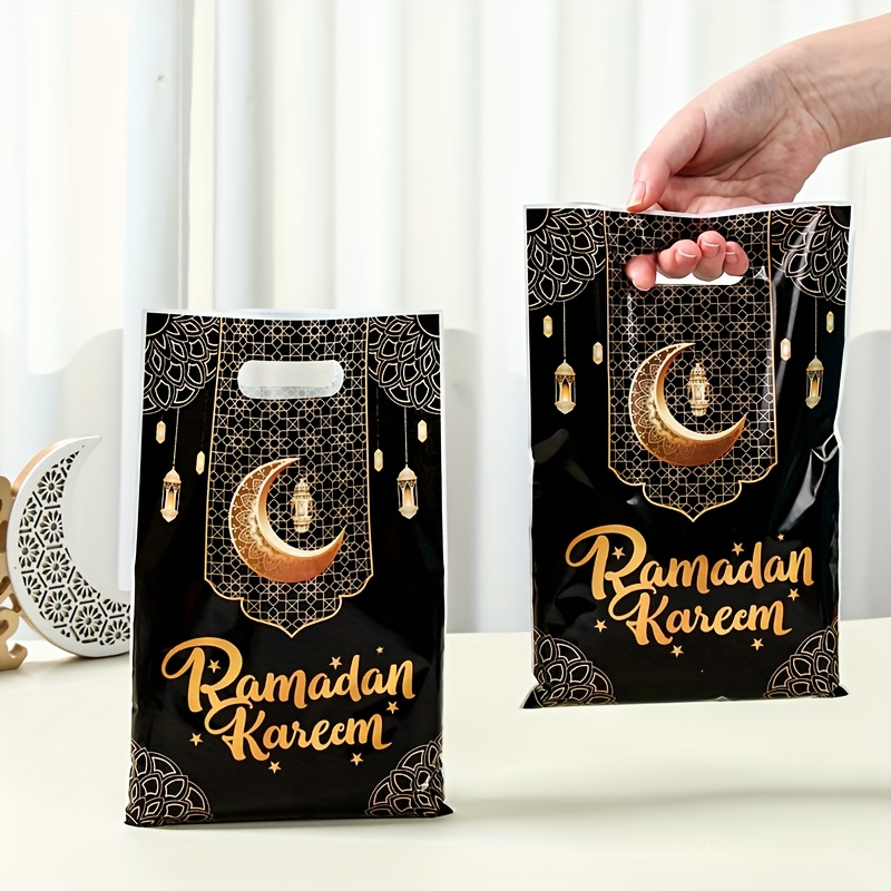 

10/25/50pcs Ramadan Gift Bags, Party Supplies, Eid Al-fitr & Eid Al Candy Packing Bags, Moon Lantern Design, Plastic Material, Decorations For Celebrations