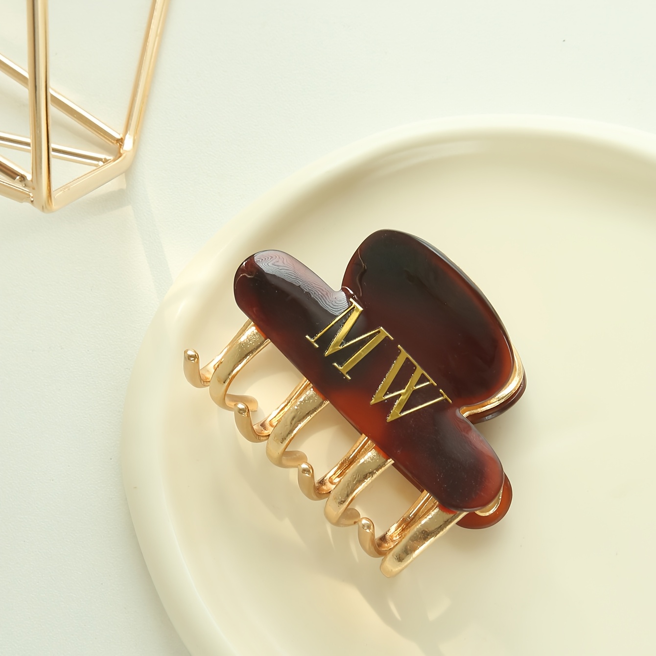 TEMU 1pc Of Personalized Hair Clip Featuring Custom Initials, Designed In Chic Golden Monogram Style With A Solid Claw Structure And Hinge Closure,