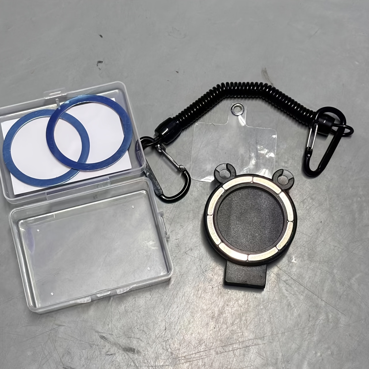 TEMU Support de téléphone à aimant puissant avec clip de ceinture et corde à ressort - Crochet magnétique adapté pour iPhone, smartphones, tablettes,