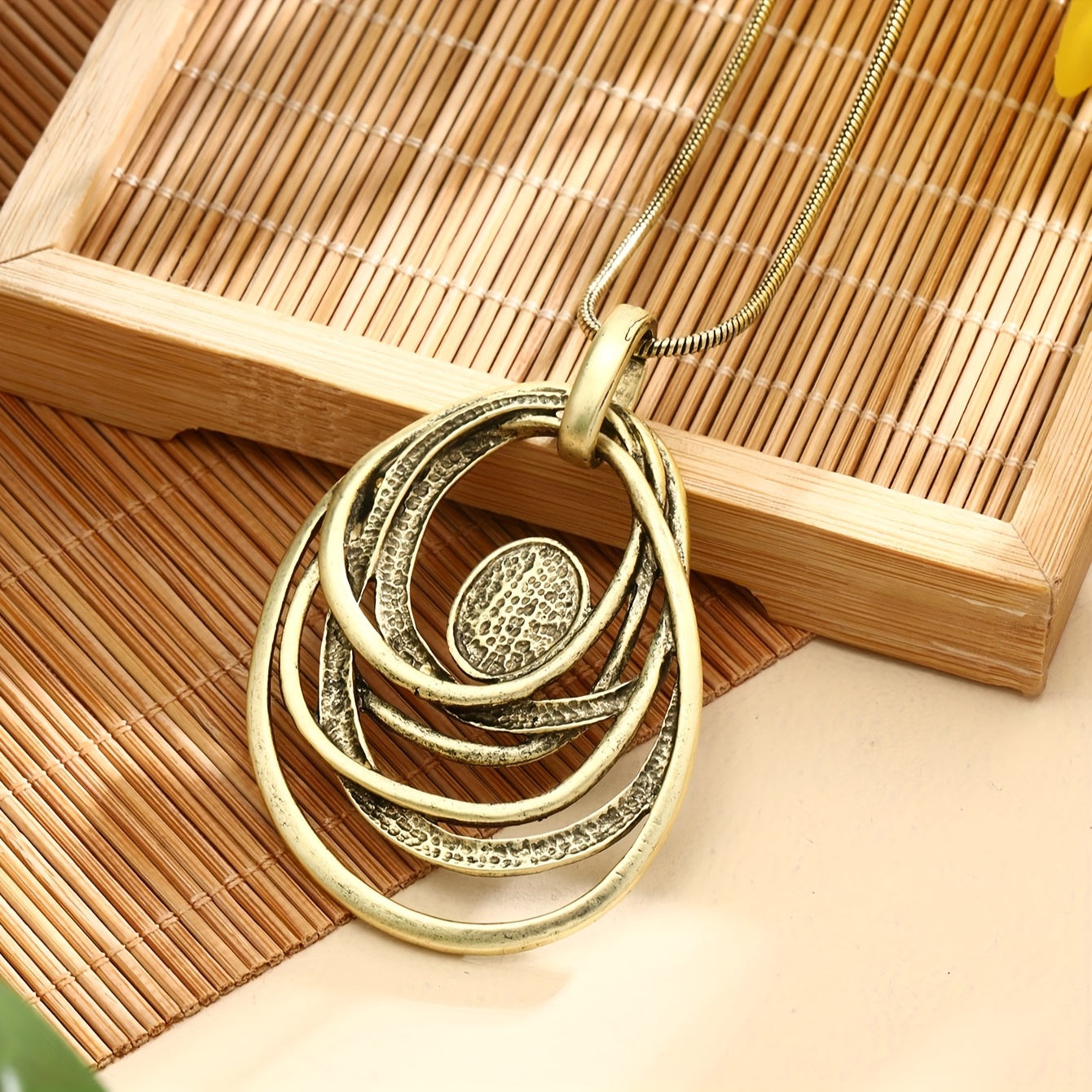 Women's Retro Geometric Necklace and Earring Set, Elegant Gift