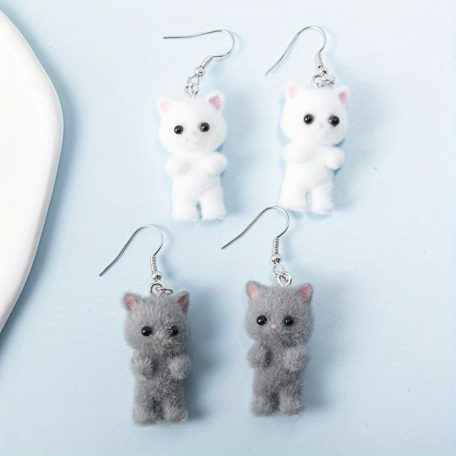 

2pcs Cute Resin Flocked 3d Cat Earrings, Cartoon Animal Earrings, Holiday Party Gift