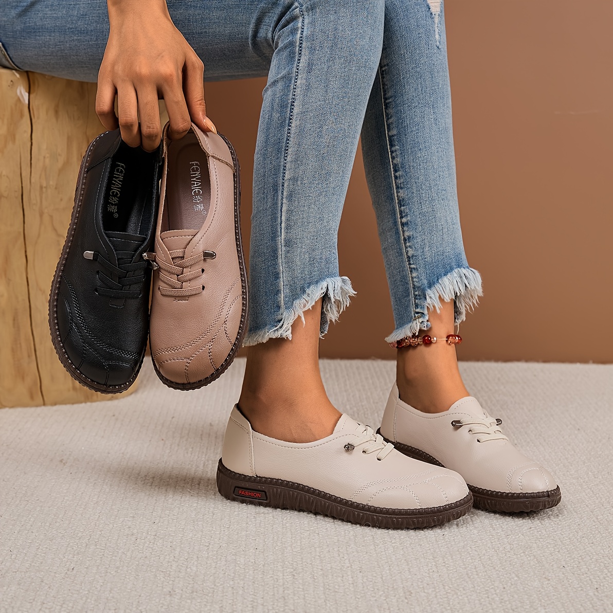 Women's New Spring/Autumn Flat Shoes, Vintage Casual Mom Shoes, Slip-On Loafers, Breathable Soft Sole Comfortable, Solid Color Versatile Flat Shoes, Hollow Round Toe Slip-Ons, Women Shoes